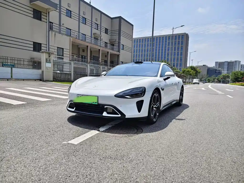 Xiaomi SU7 2025
