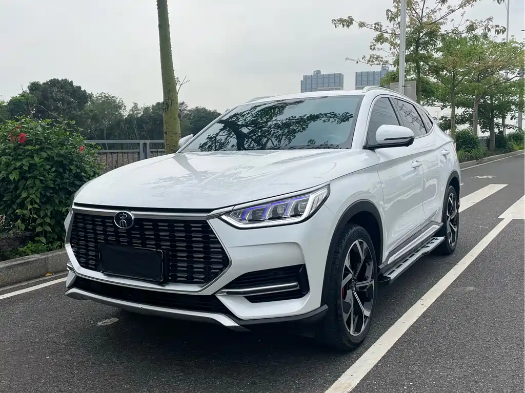 BYD PLUS 2022