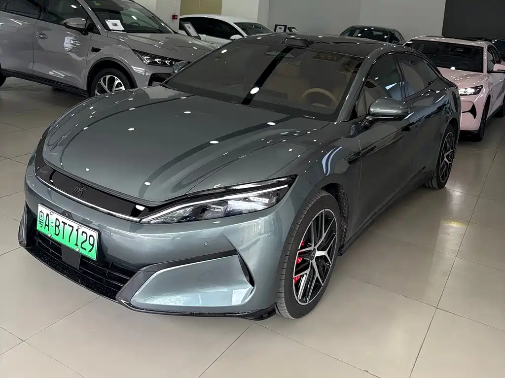 BYD 汉L 2025