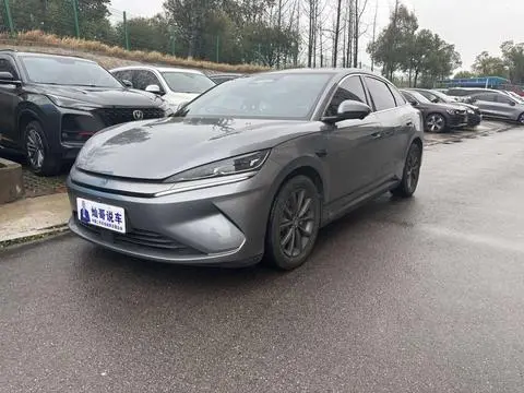 Qin L EV 2025 470KM leading model