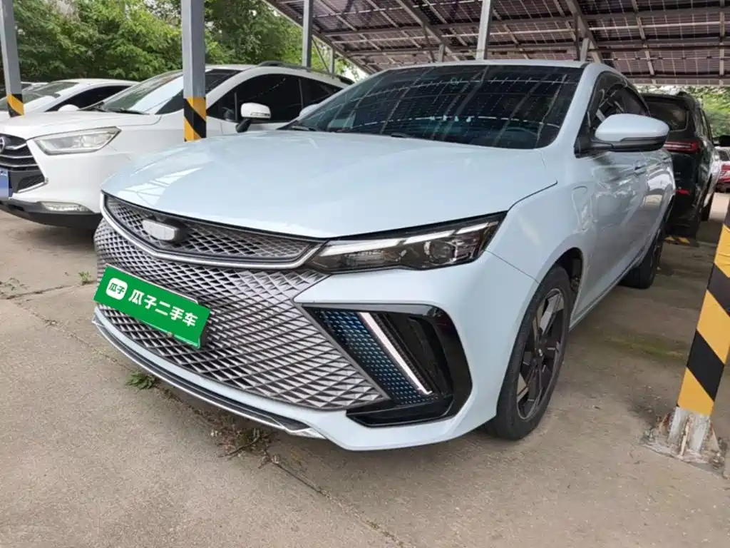 Geely L HiP 2023