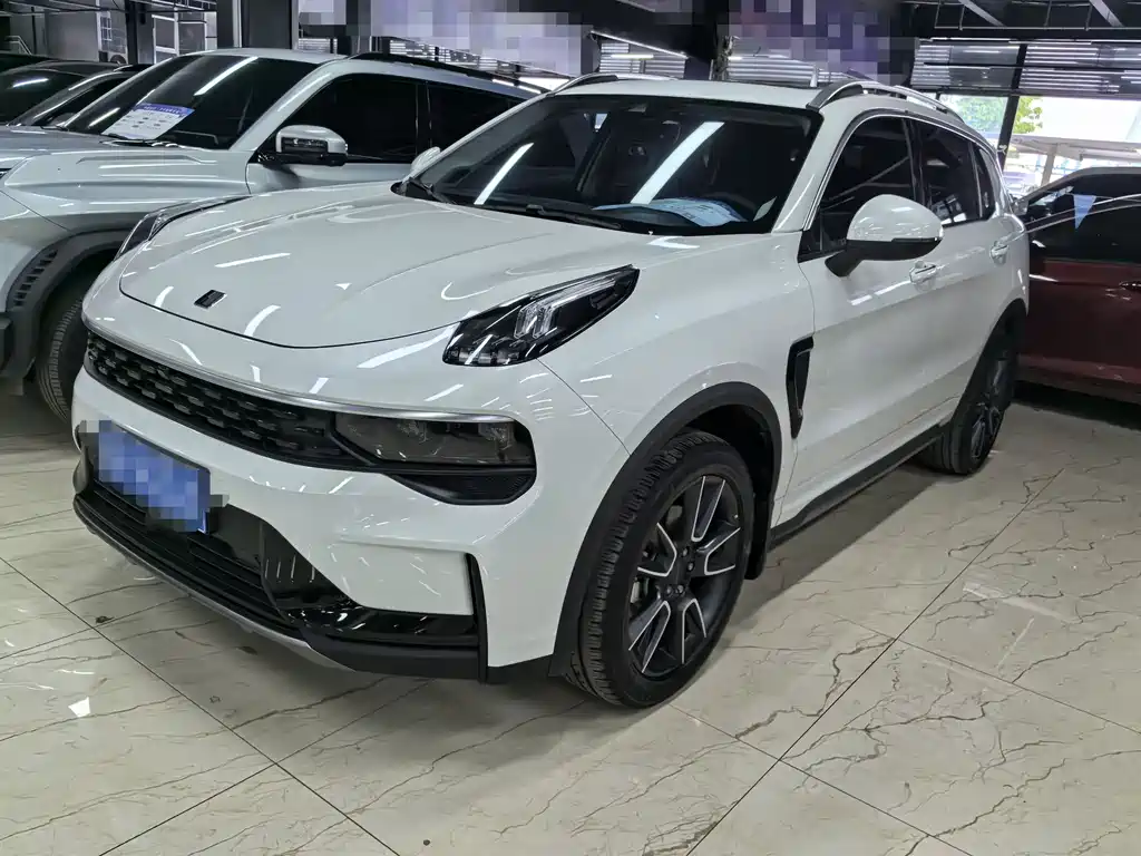 Lynk & Co 01 2022