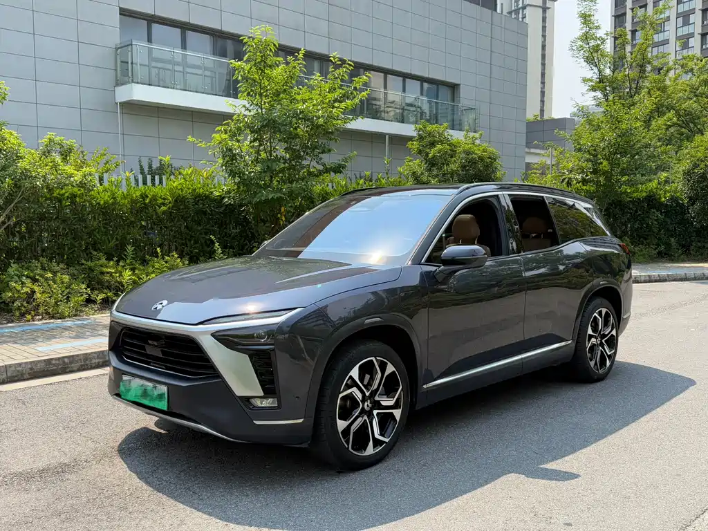 NIO ES8 2022