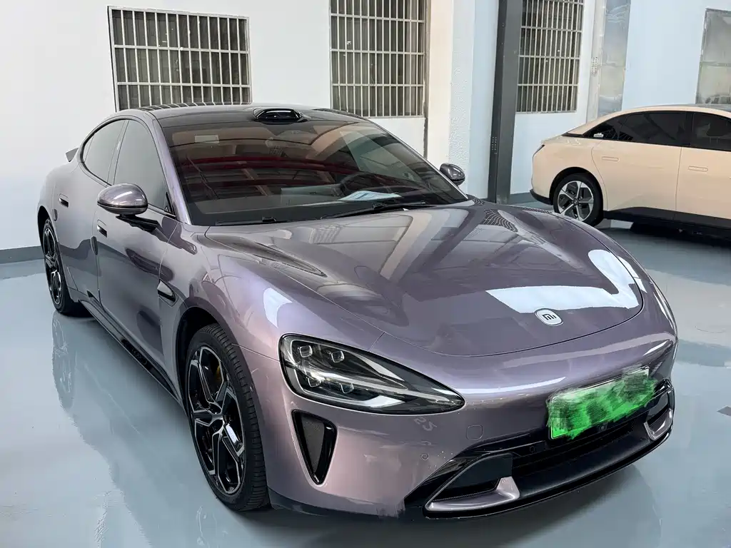 Xiaomi SU7 2024