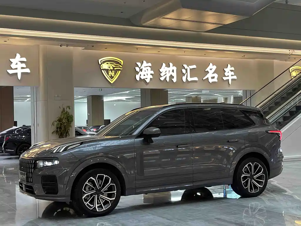 Lynk & Co 09 EM-P 2023