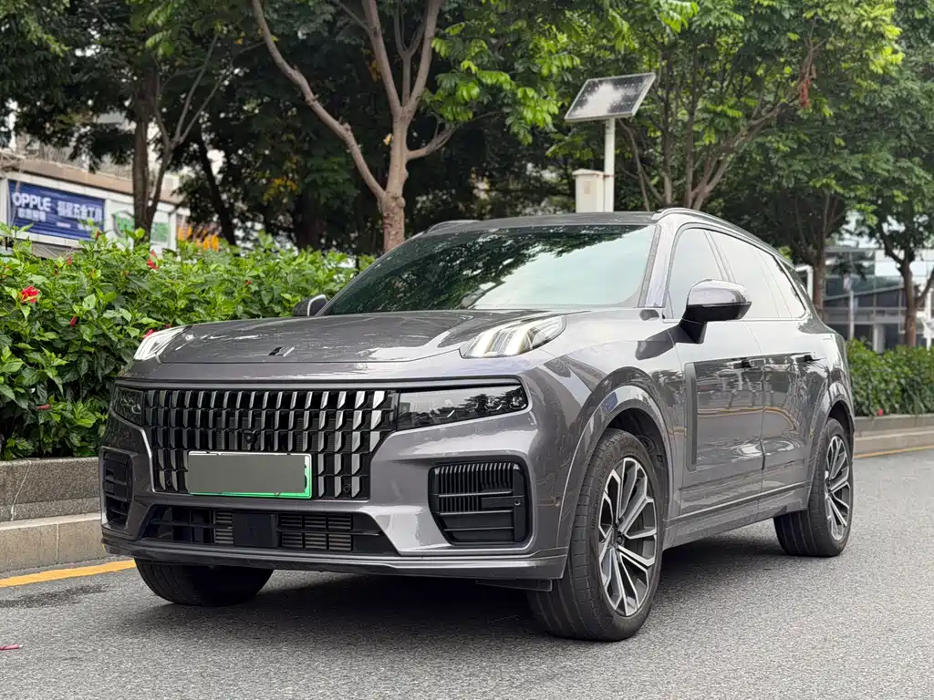 Lynk & Co 09 EM-P 2023