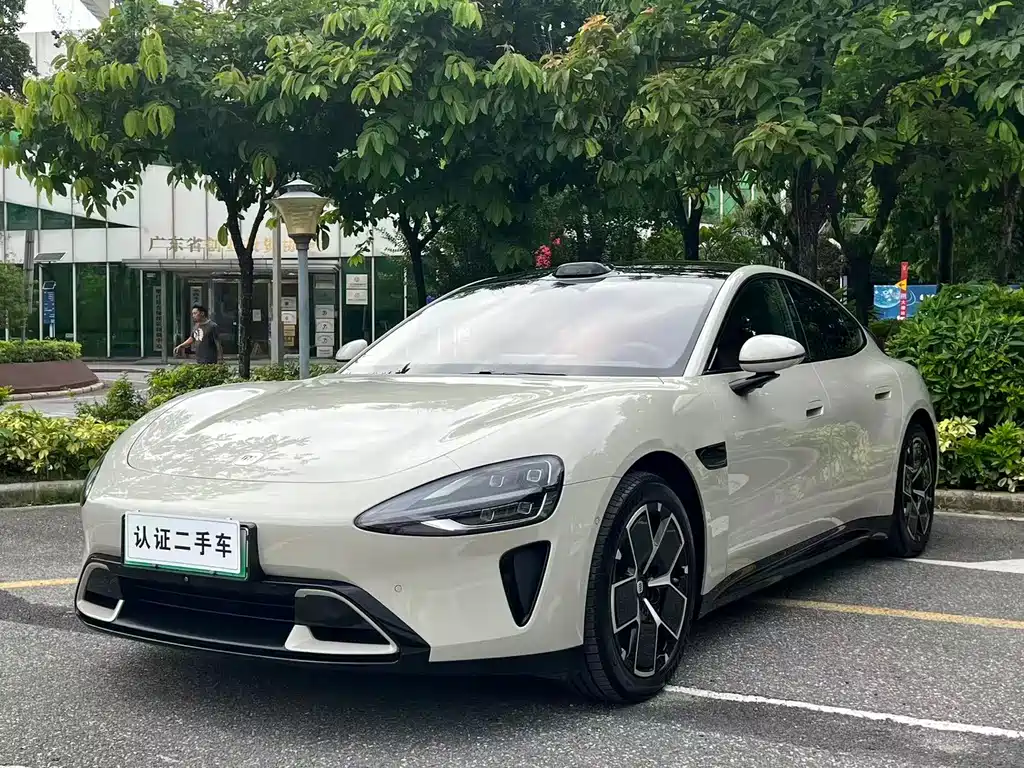 Xiaomi SU7 2025