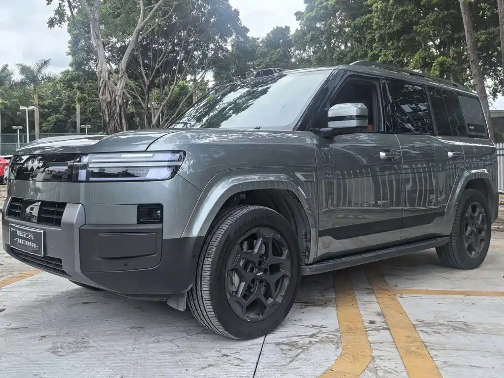 Fang Cheng Bao 钛7 2025