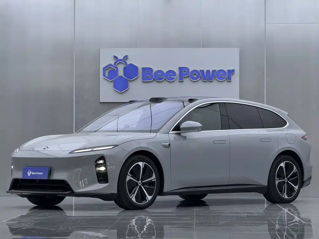 NIO ET5T 2025