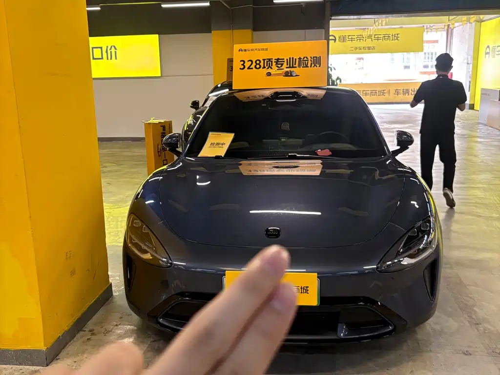 Xiaomi SU7 2024
