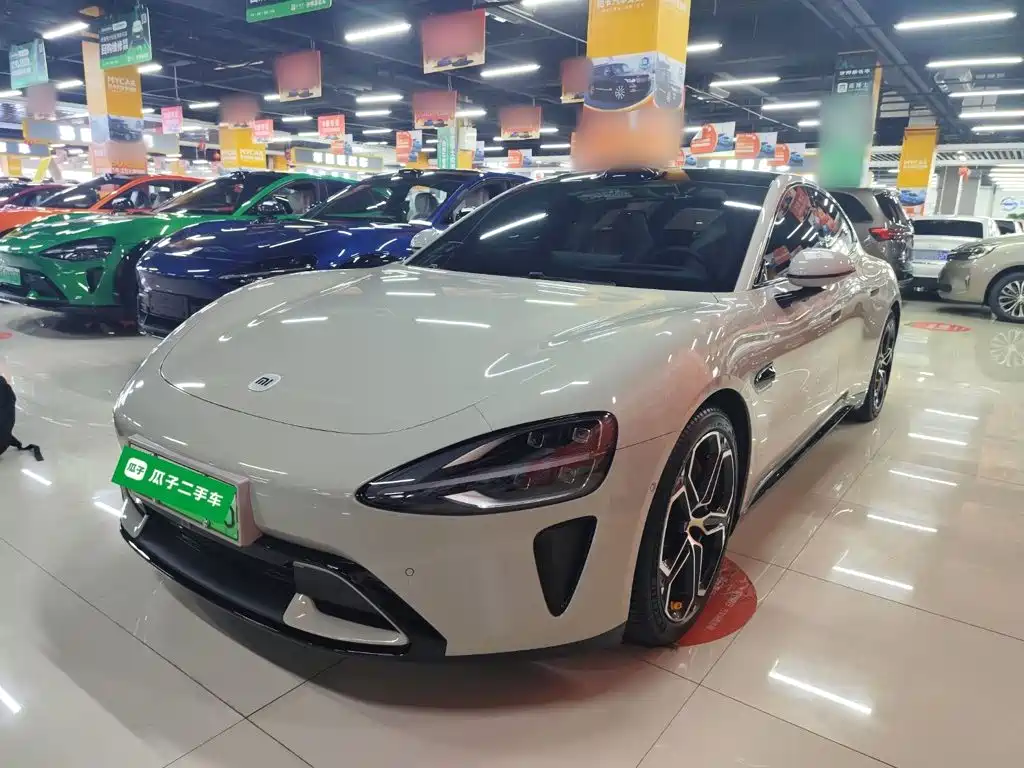 Xiaomi SU7 2024