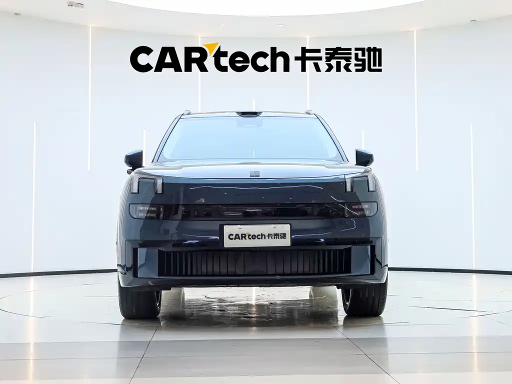 Lynk & Co 领克900 2025