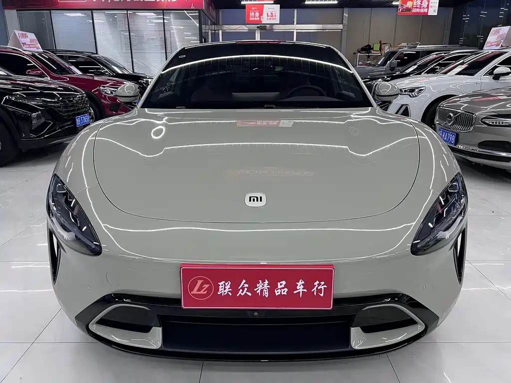 Xiaomi SU7 2025