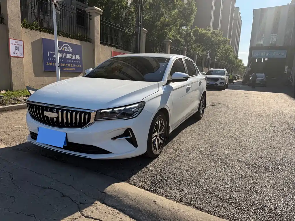 Geely Emgrand 2025