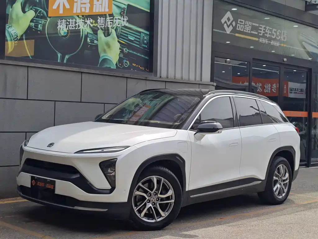 NIO ES6 2020
