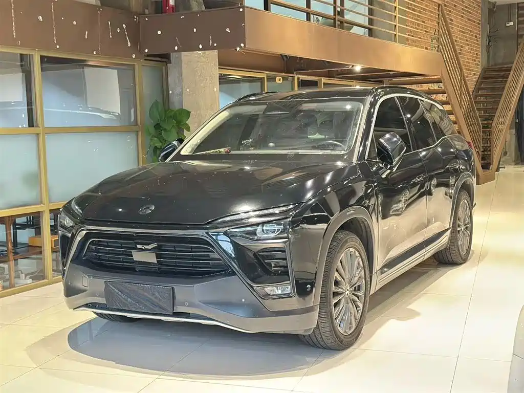 NIO ES8 2019