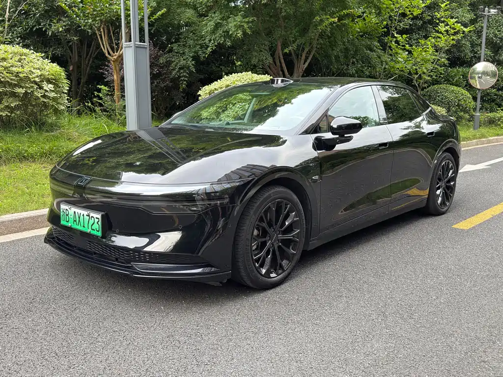 Zeekr 007 2024