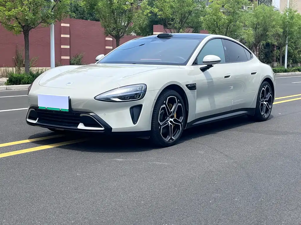 Xiaomi SU7 2025