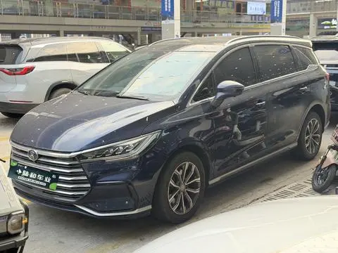 Song MAX 2021 upgraded version 1.5T automatic premium type 7 seats