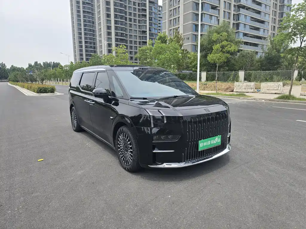 Zeekr 009 2025