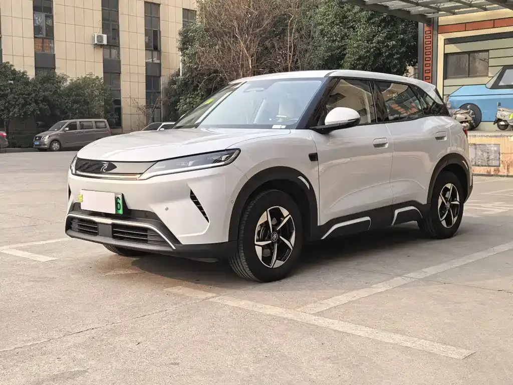 Yuan UP 2025 smart driving version 401KM leading model