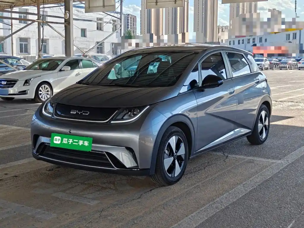 BYD Dolphin 2023