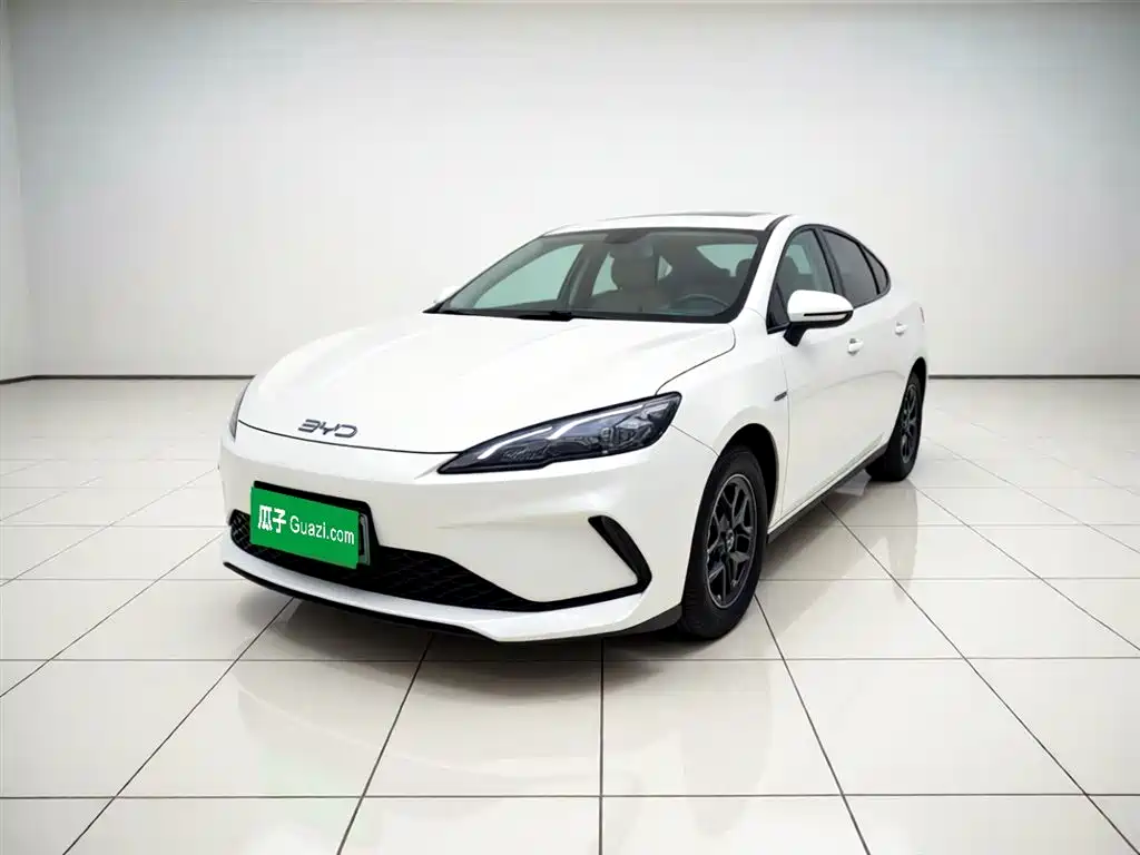 BYD Seal 05 DM-i 2025