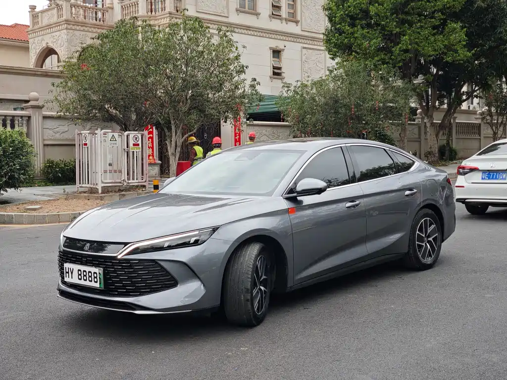 BYD Qin L 2024