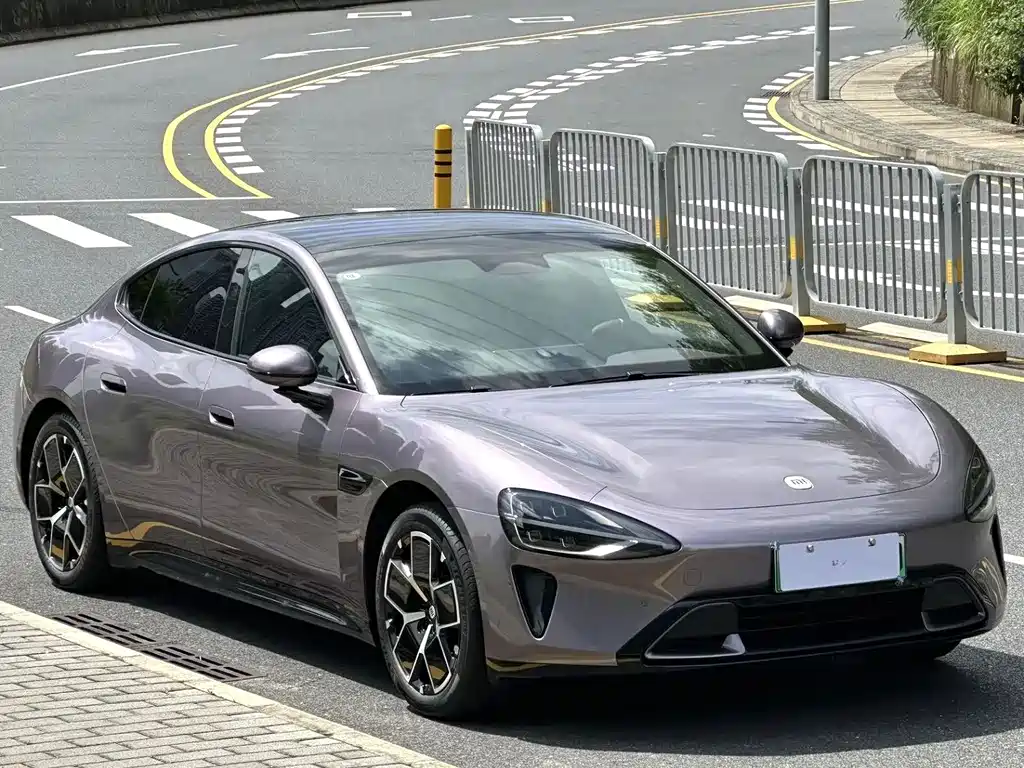 Xiaomi SU7 2024