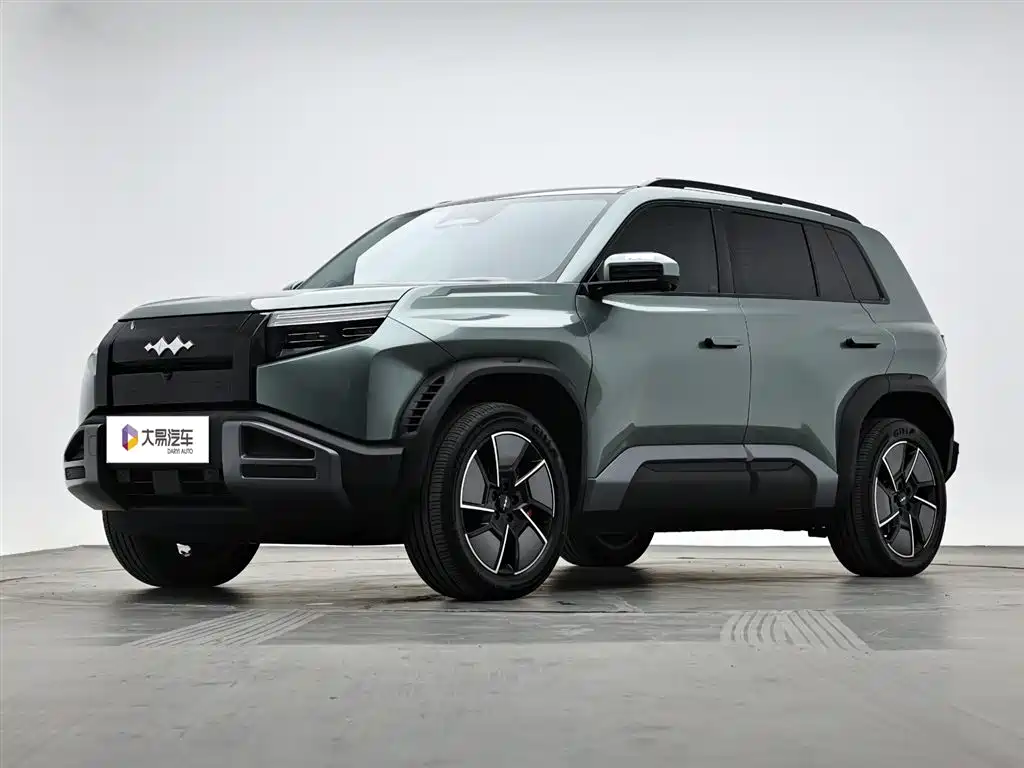 Fang Cheng Bao Titanium 3 2025
