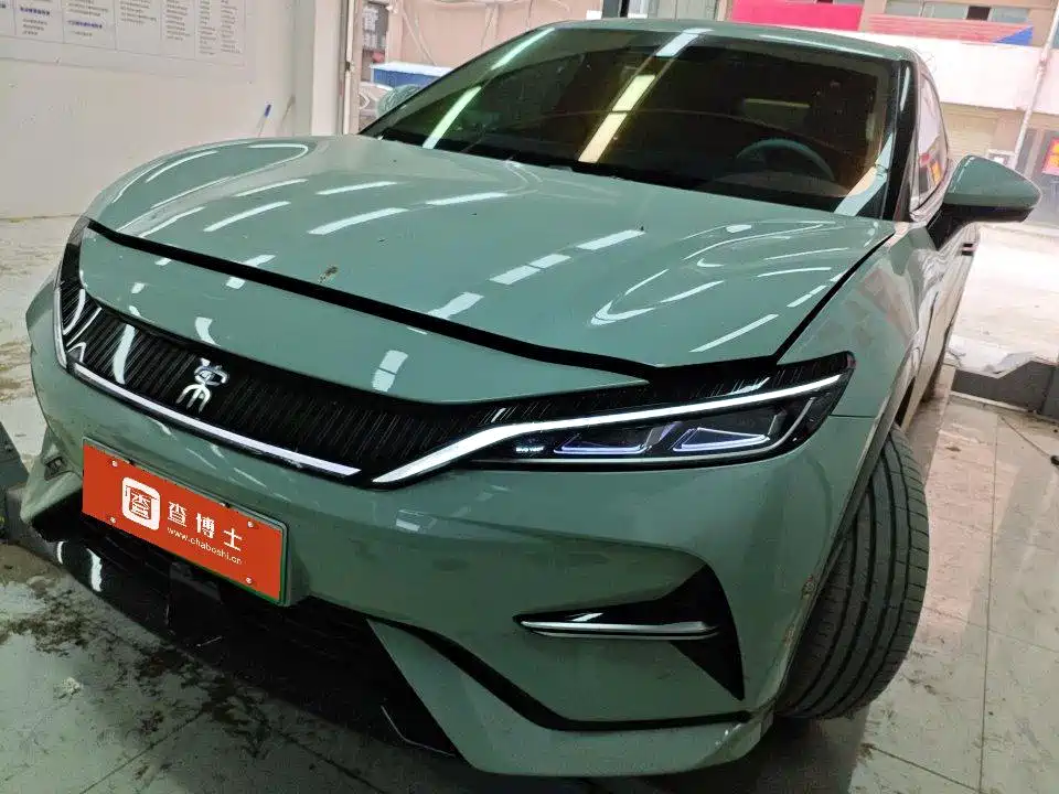 BYD L EV 2023