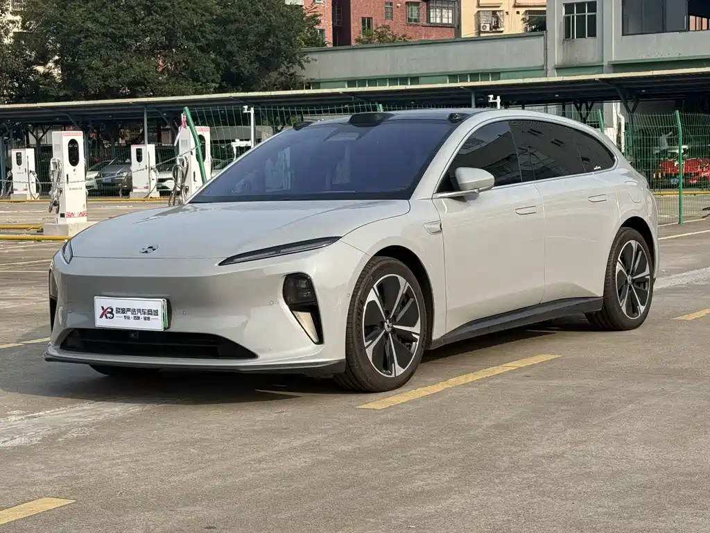 NIO ET5T 2025