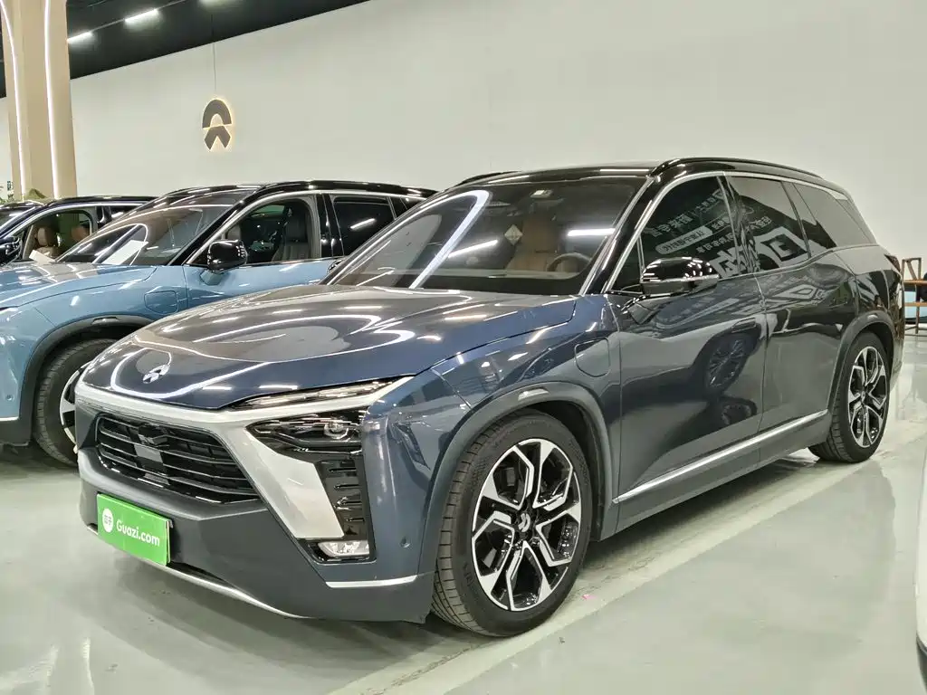 NIO ES8 2021