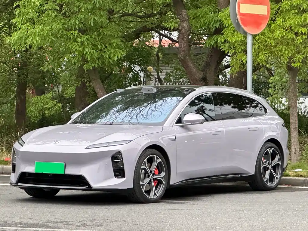 NIO ET5T 2025