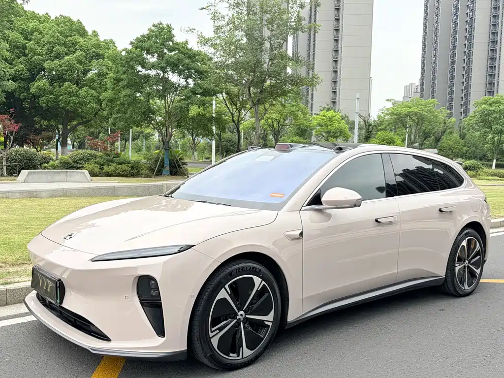 NIO ET5T 2024