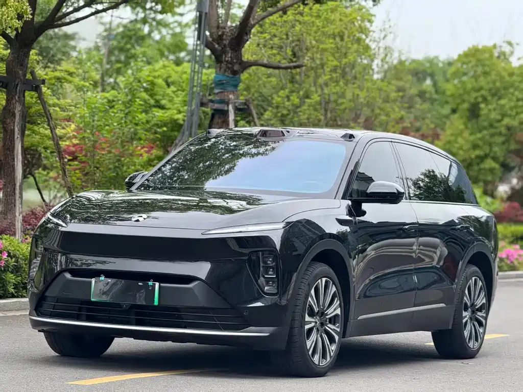 NIO ES8 2024