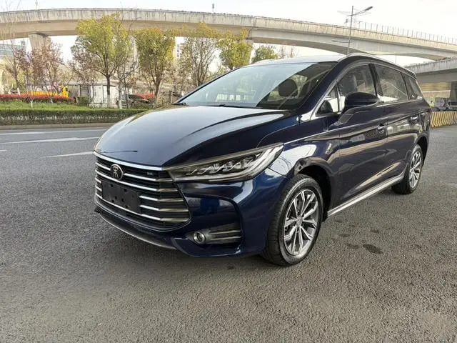 Song MAX 2019 1.5T automatic smart connected Ruiyi sunroof type 7 seats National VI