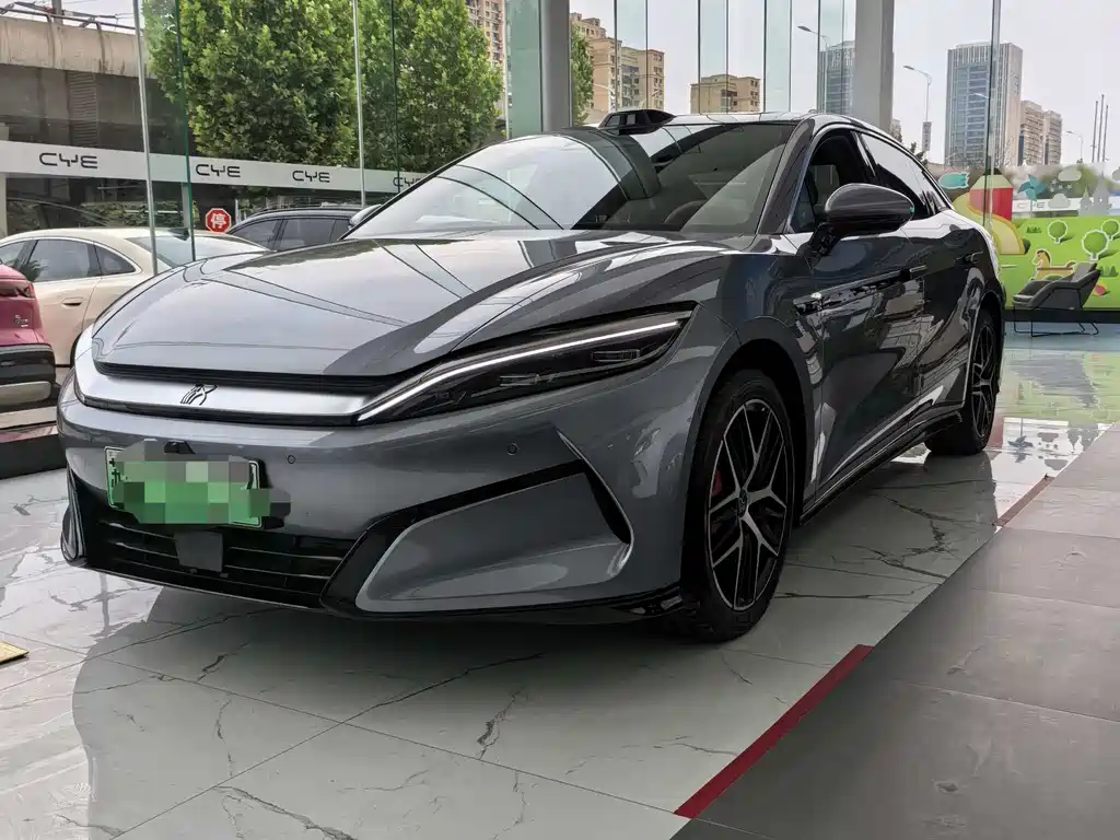 BYD 汉L 2025