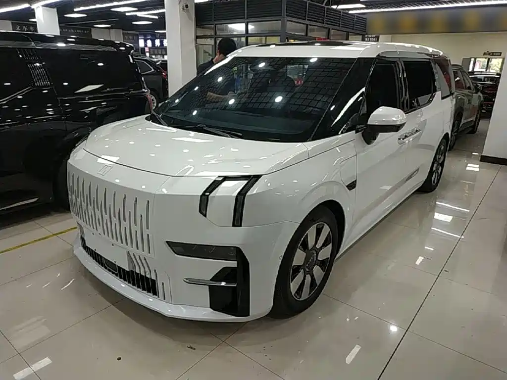 Zeekr 009 2023