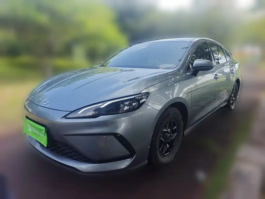 BYD Seal 05 DM-i 2025