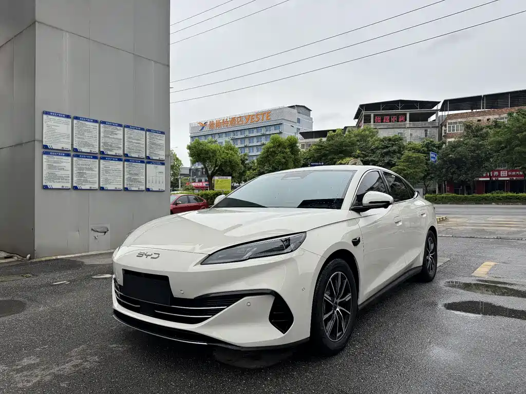 BYD 海豹06 2025