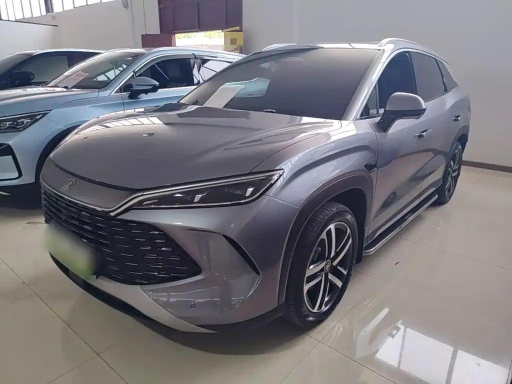 BYD L DM-i 2025