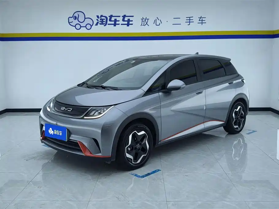 BYD Dolphin 2023