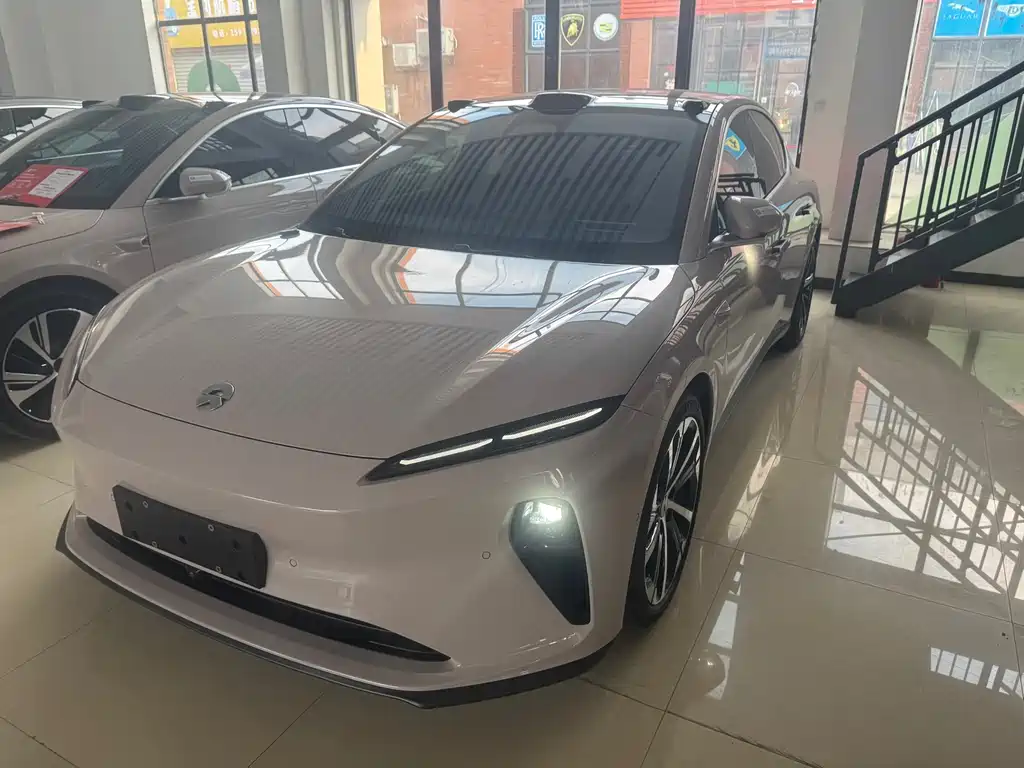 NIO ET5 2024