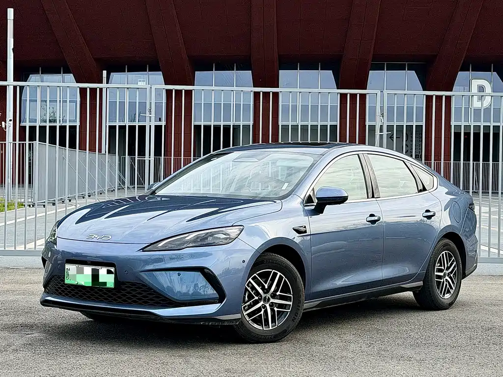 BYD Seal 05 DM-i 2025