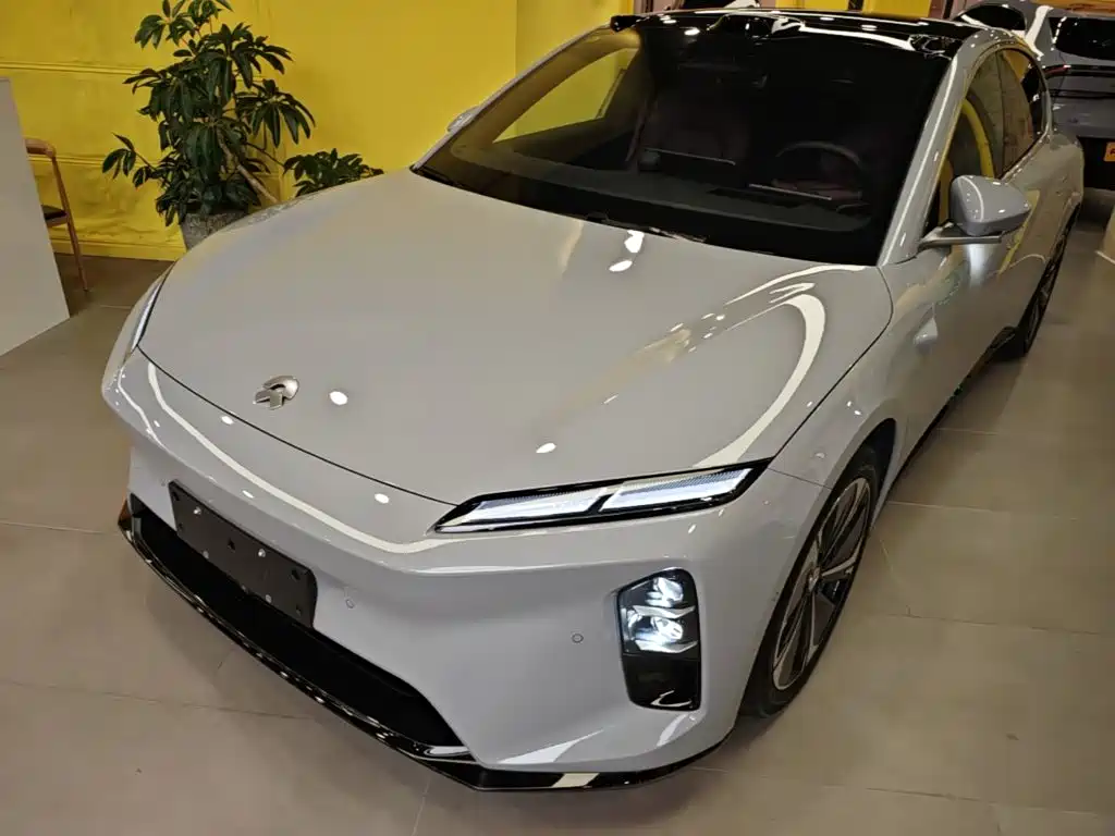 NIO ET5 2025