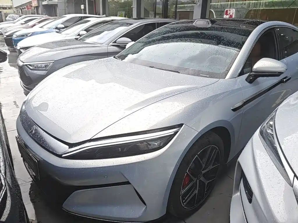 BYD 汉L 2025