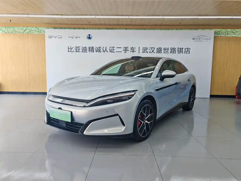 BYD 汉L 2025