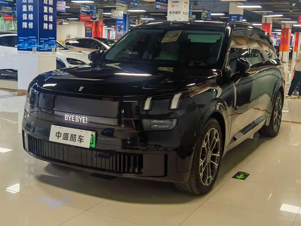 Lynk & Co 领克900 2025