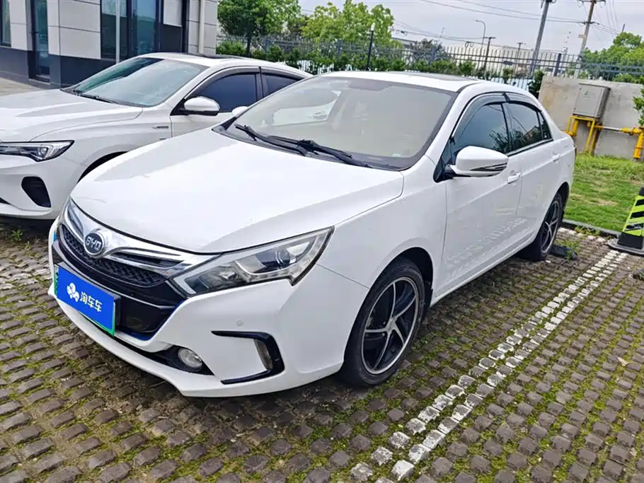 BYD Qin NEV 2014